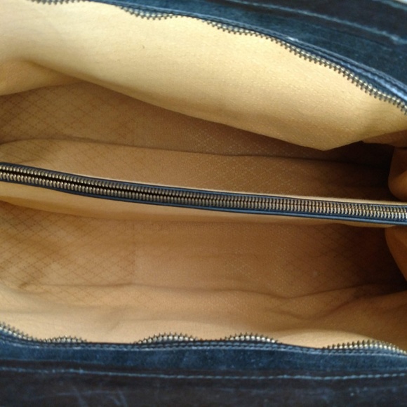 Vintage Suede Gucci Duffel Travel Overnight Bag - Picture 4 of 8